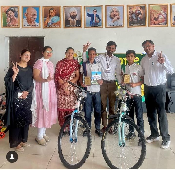 Prize distribution to a meritorious student