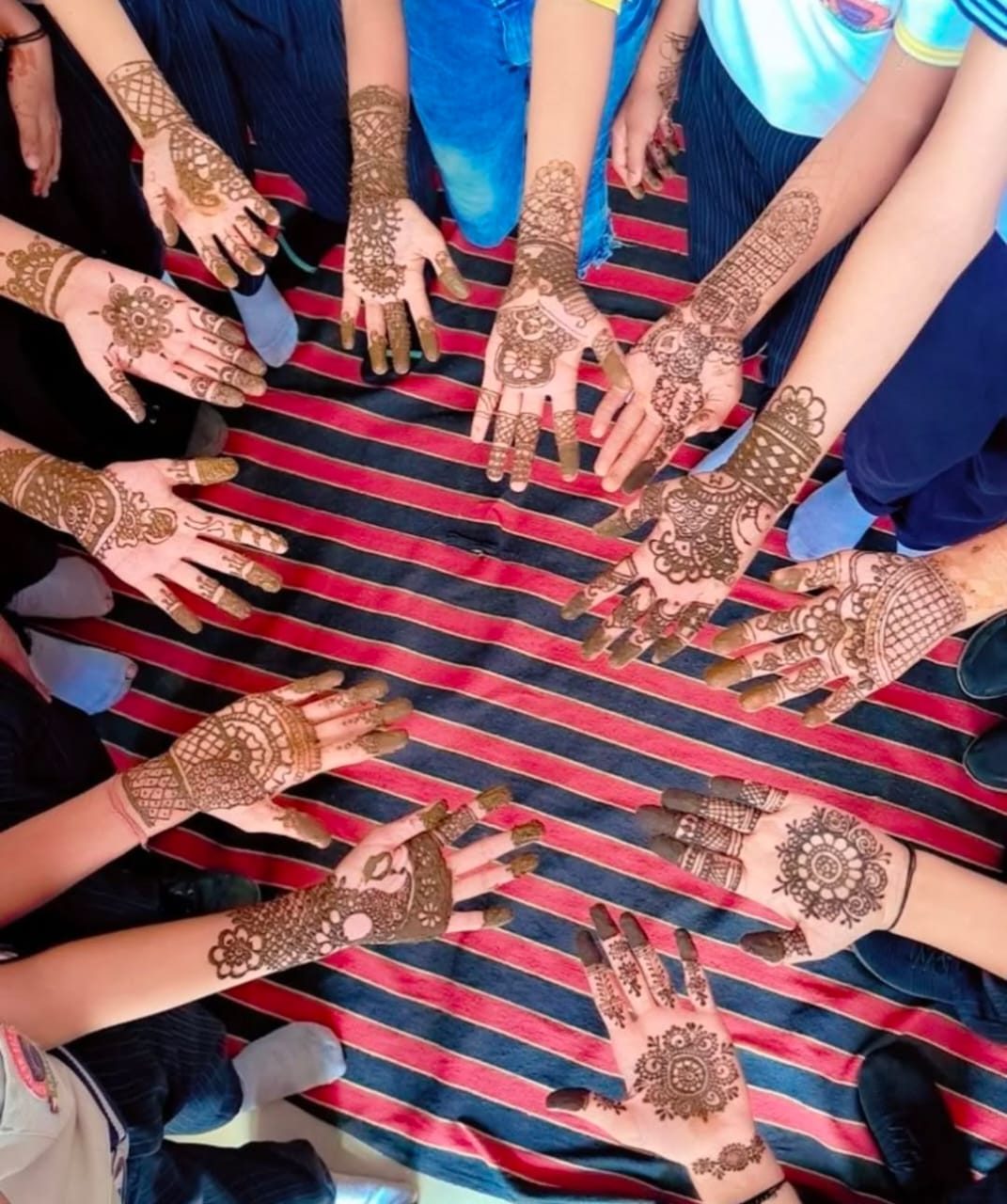 Mehndi competition for students